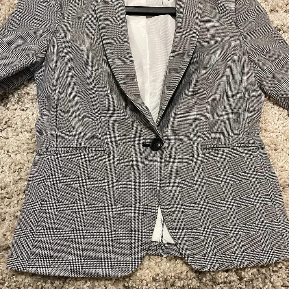 H&M Women’s Gray Houndstooth Plaid‎ Blazer Size 6